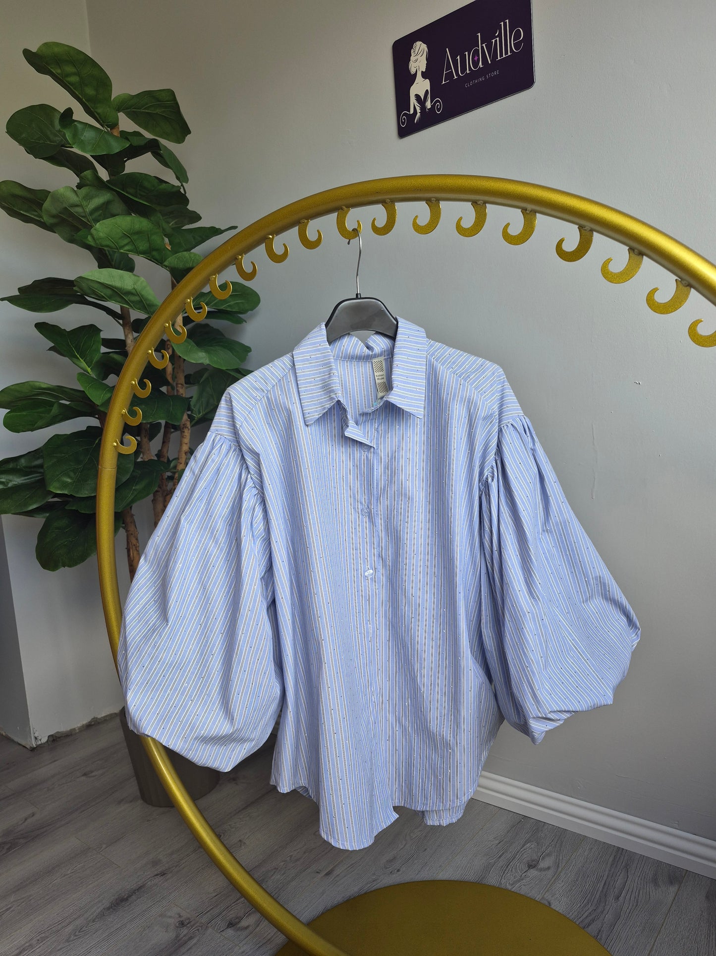 Nr 131 Puffy Shirts